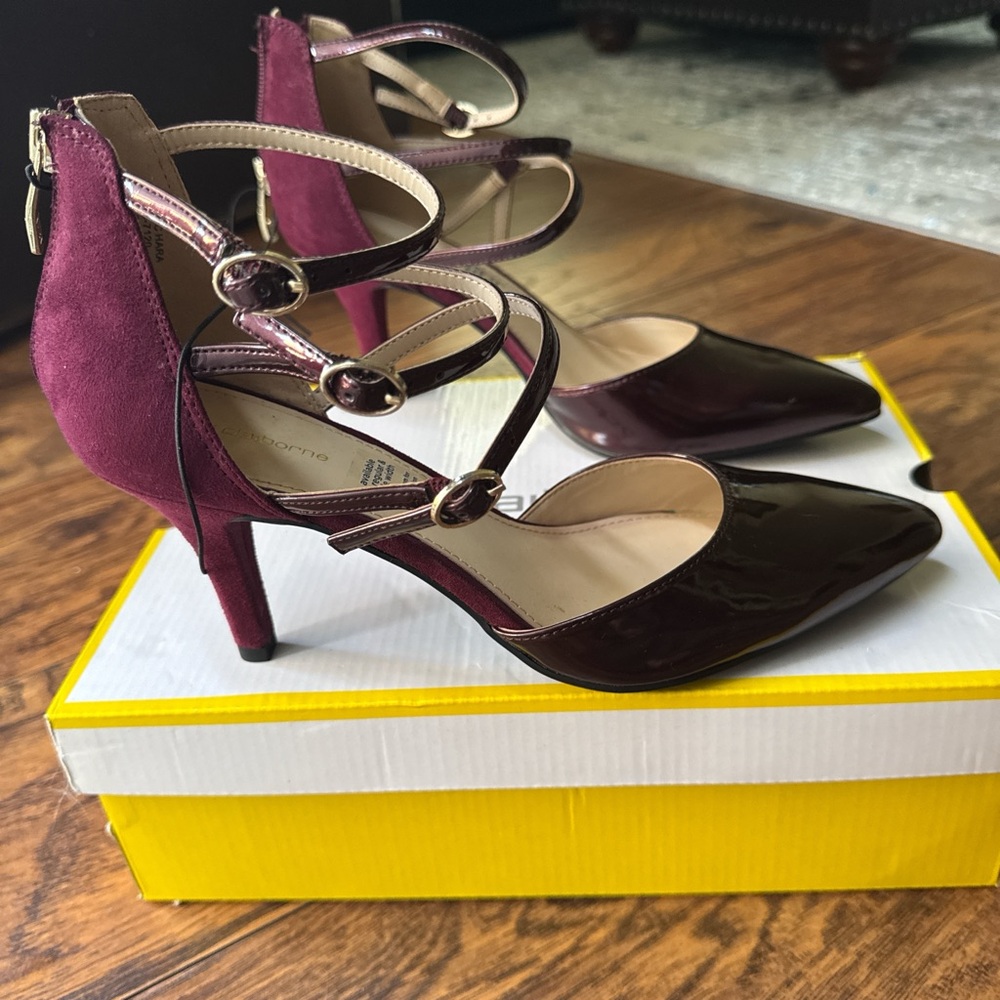 Liz Claiborne Burgundy Heels